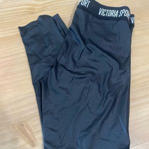 Victoria Sport Shiny Black Legging